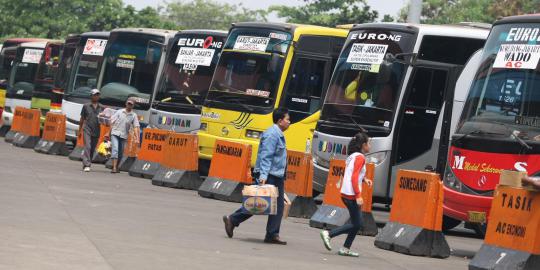 Polisi bekuk preman yang biasa peras dan pukuli sopir bus