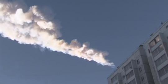 Debu kosmik akibat meteor Rusia selimuti bumi hingga tiga bulan