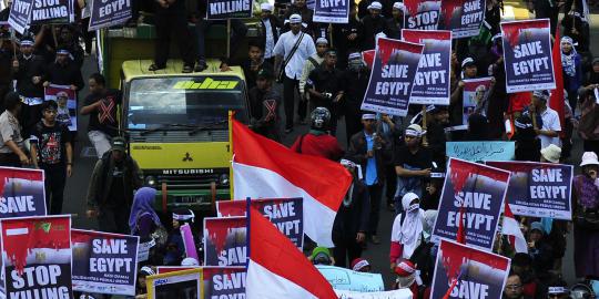 'Harusnya militer Mesir pakai gas air mata seperti di Indonesia'