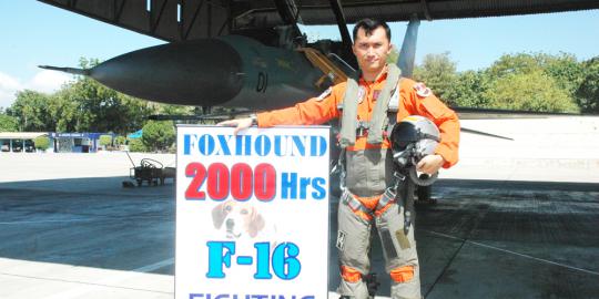 Letkol Firman 'Foxhound' raih 2.000 jam terbang F-16