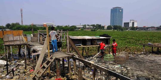 Jokowi perintahkan Ahok bereskan persoalan Waduk Ria Rio