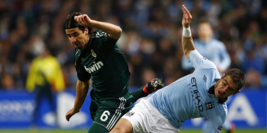 pertarungan maskapai penerbangan di lapangan hijau