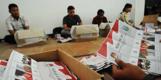 Jelang Pilgub Jatim, jutaan surat suara diperiksa
