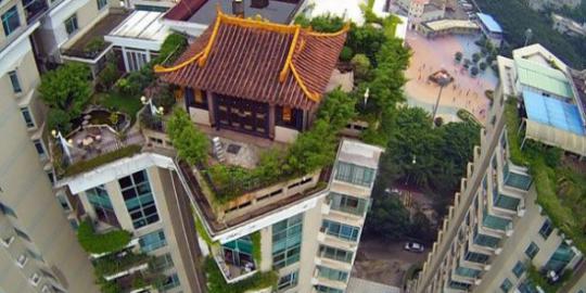 Unik, kuil ini dibangun di atas apartemen 21 lantai!