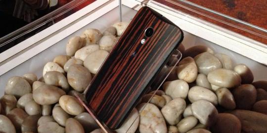 Casing kayu Motorola Moto X dibanderol Rp 500 ribuan