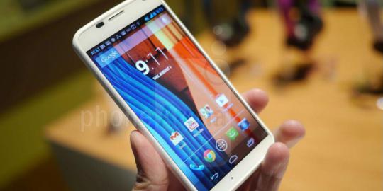 Motorola kewalahan garap pesanan Moto X