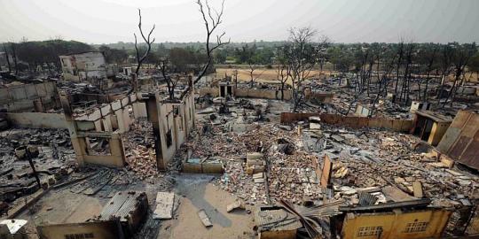 Ratusan warga Buddha Myanmar bakar rumah milik warga muslim