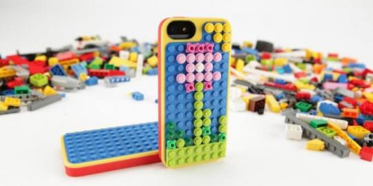 Latih kreatifitas dengan Lego iPhone 5 case