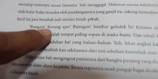 Kemdikbud didesak tarik buku Bahasa Indonesia berisi kata kasar
