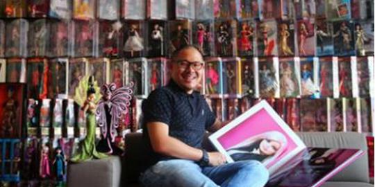 Pria asal Singapura ini koleksi 6 ribu boneka Barbie