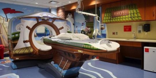 Ruang CT scan ini mirip kapal bajak laut