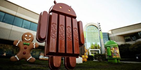 Patung Android 4.4 KitKat tampil di depan kantor Android