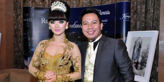 Istri sah calon suami Zaskia Gotik punya bukti surat nikah