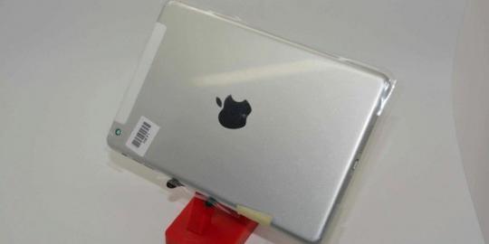 Apple akan pasarkan iPad Mini 2 mulai akhir tahun ini