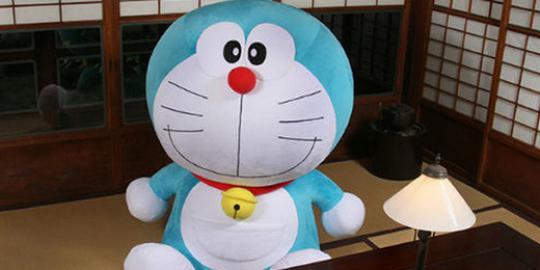  Boneka  Doraemon  ini dijual dengan harga  Rp 22 5 juta 