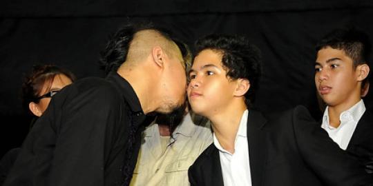 Ahmad Dhani seharusnya larang Dul pacaran dan kebut-kebutan