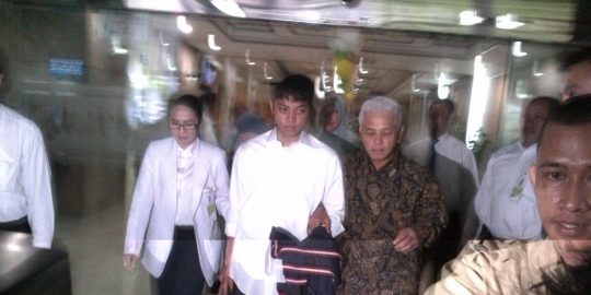 berani ungkap identitas rasyid rev2