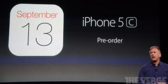 Rangkuman perilisan iPhone 5C dan 5S, dari harga hingga warna