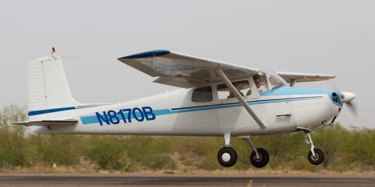 Pesawat latih Cessna jatuh di Riau