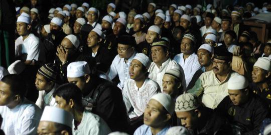 Jemaah Majelis Rasulullah datangi Masjid Al Munawar, lalin macet