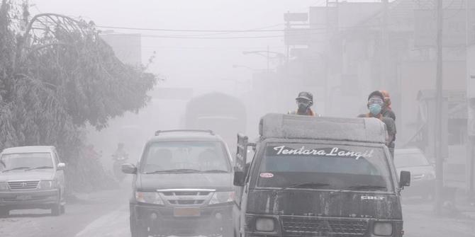 Kota Berastagi tertutup debu vulkanik letusan Gunung Sinabung