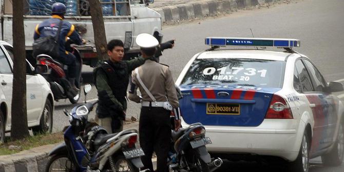 Ngebut pengendara mobil mewah Porsche ditilang di Senayan 