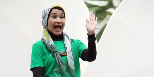 Alya Rohali kagum pada para penderita lumpuh otak