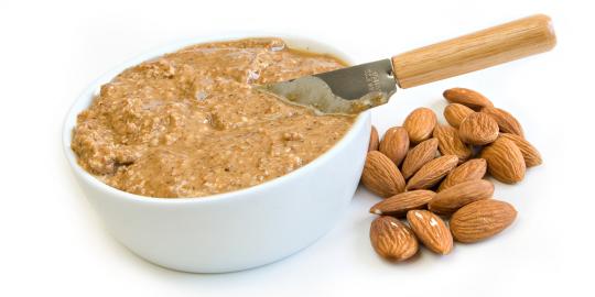 Kontrol gula darah dengan selai kacang almond