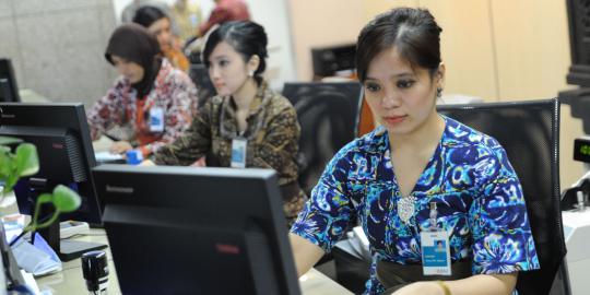 Yuk, memakai batik di Hari Batik Nasional