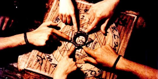 6 cara berkomunikasi dengan makhluk halus