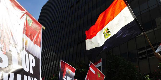 Hina bendera negara di Mesir bisa dibui enam bulan Hina bendera negara di Mesir bisa dibui enam bulan
