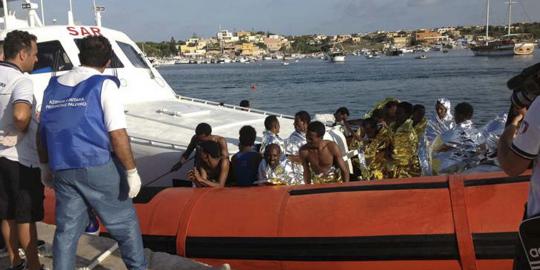 Kapal imigran Afrika karam di perairan Italia, 94 orang tewas