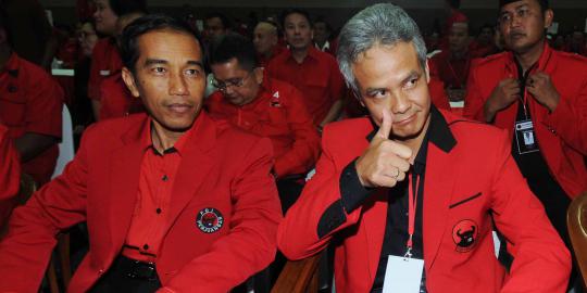 Pakai jas merah, Jokowi hadiri pelantikan Boy Sadikin