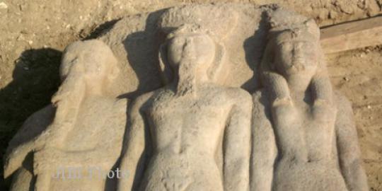 Patung Fir'aun dinasti ke-19 ditemukan di Mesir