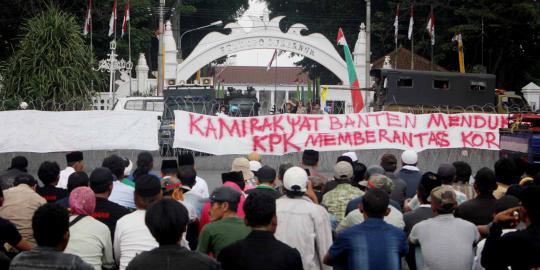'Jangan salahkan Atut, di Banten juga ada dinasti lain'