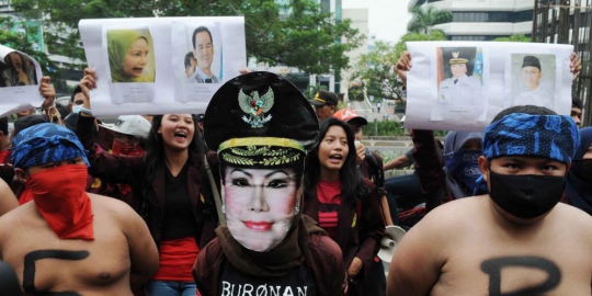 datangi kpk dukung pemeriksaan atut rev3