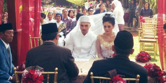 [Foto] Nikita Mirzani Anggun Saat Ijab Kabul  merdeka.com