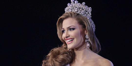 Migbelis Castellanos, wanita 18 tahun peraih Miss Venezuela 2013