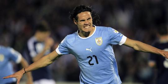 Gol Cavani membawa kemenangan Uruguay atas Argentina