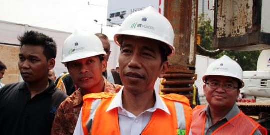 Jokowi: Jakarta butuh transportasi untuk 100 tahun mendatang