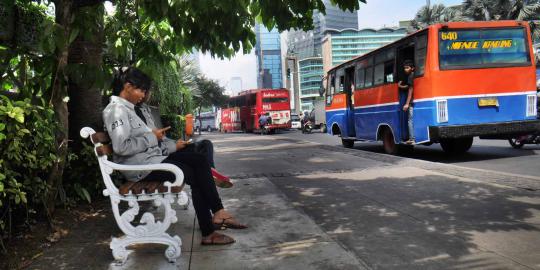 Jokowi tak suka bangku taman di Jakarta dipakai pacaran