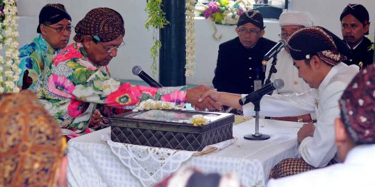 SBY dan Jokowi saksikan prosesi upacara Panggih putri HB X