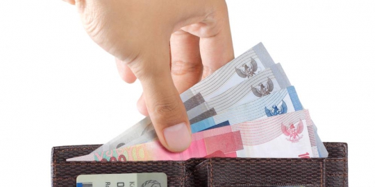 7 penyebab pasangan sering bertengkar soal uang
