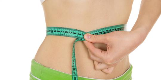 6 Wanita ini disebut punya pinggang terkecil sejagat