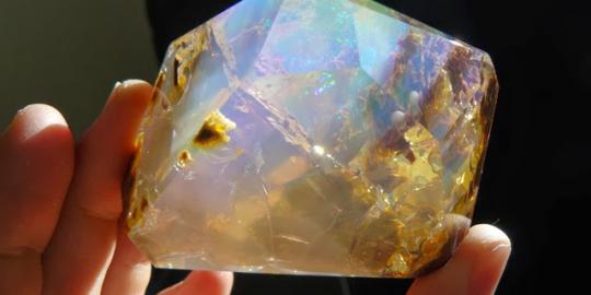 Opal batu permata paling berharga di dunia merdeka com