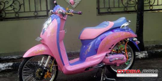 Scoopy curi perhatian dengan warna  feminis merdeka com