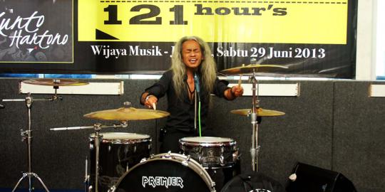 Pecahkan rekor dunia, Kunto Drummer malah berutang ratusan juta