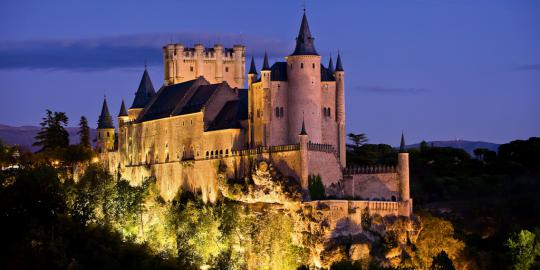 Segovia istana negeri dongeng di dunia nyata merdeka com