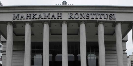 Komisioner KY: Mestinya MK bijak, tidak defensif