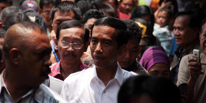 Ajakan dialog tak direspons buruh, Jokowi tinggalkan Balai Kota
